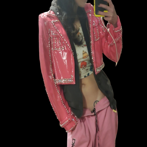MUY MUY Hot Pink Patent Leather Embelished Rhinestone Cropped Motorcycle Jacket - Picture 1 of 7